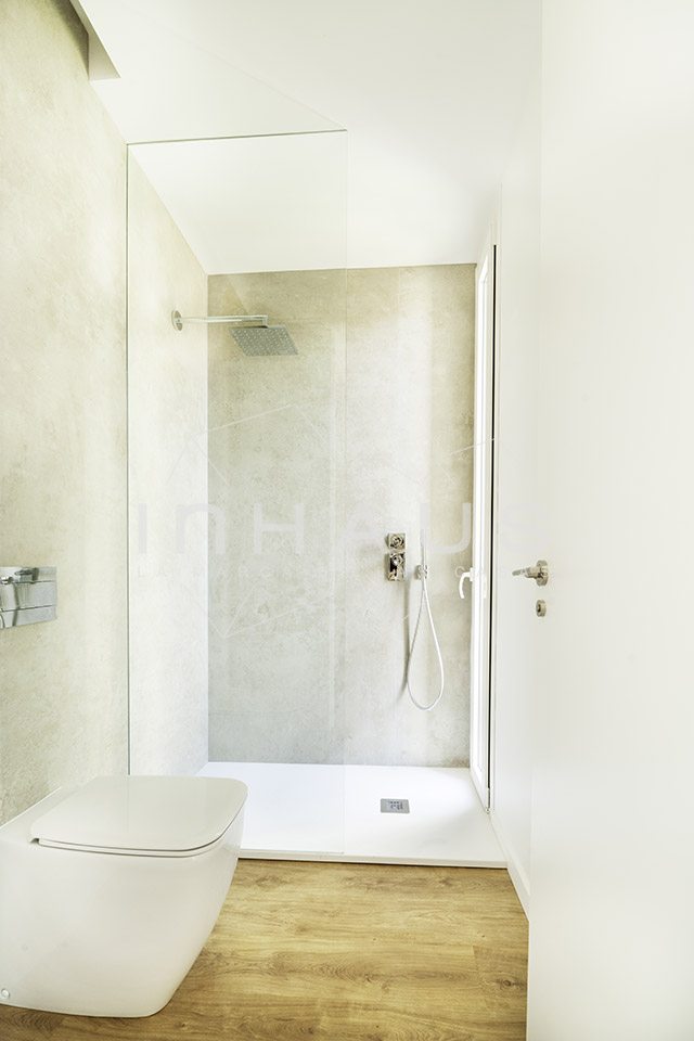 ducha-diseno-calidades-premium-casa-prefabricada-inhaus