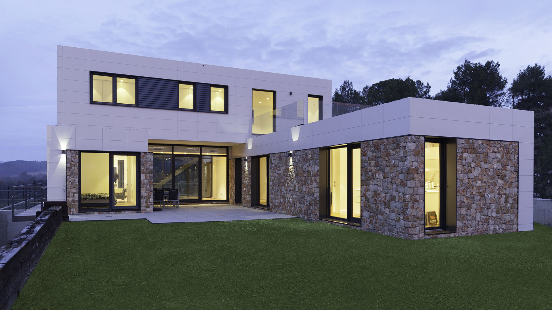 girasol Casi arena Casas modulares de diseño en España - inHAUS