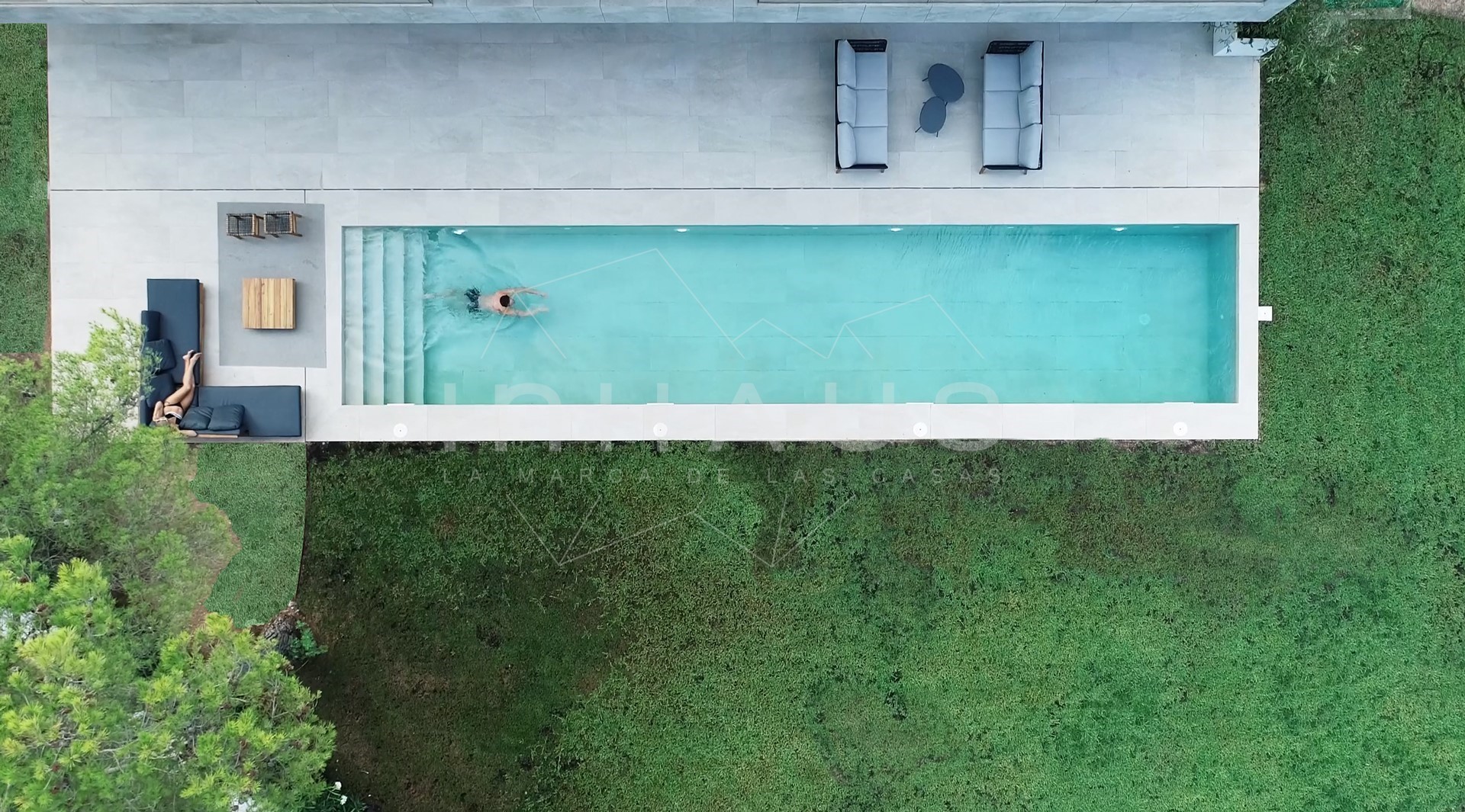 foto-dron-con-piscina