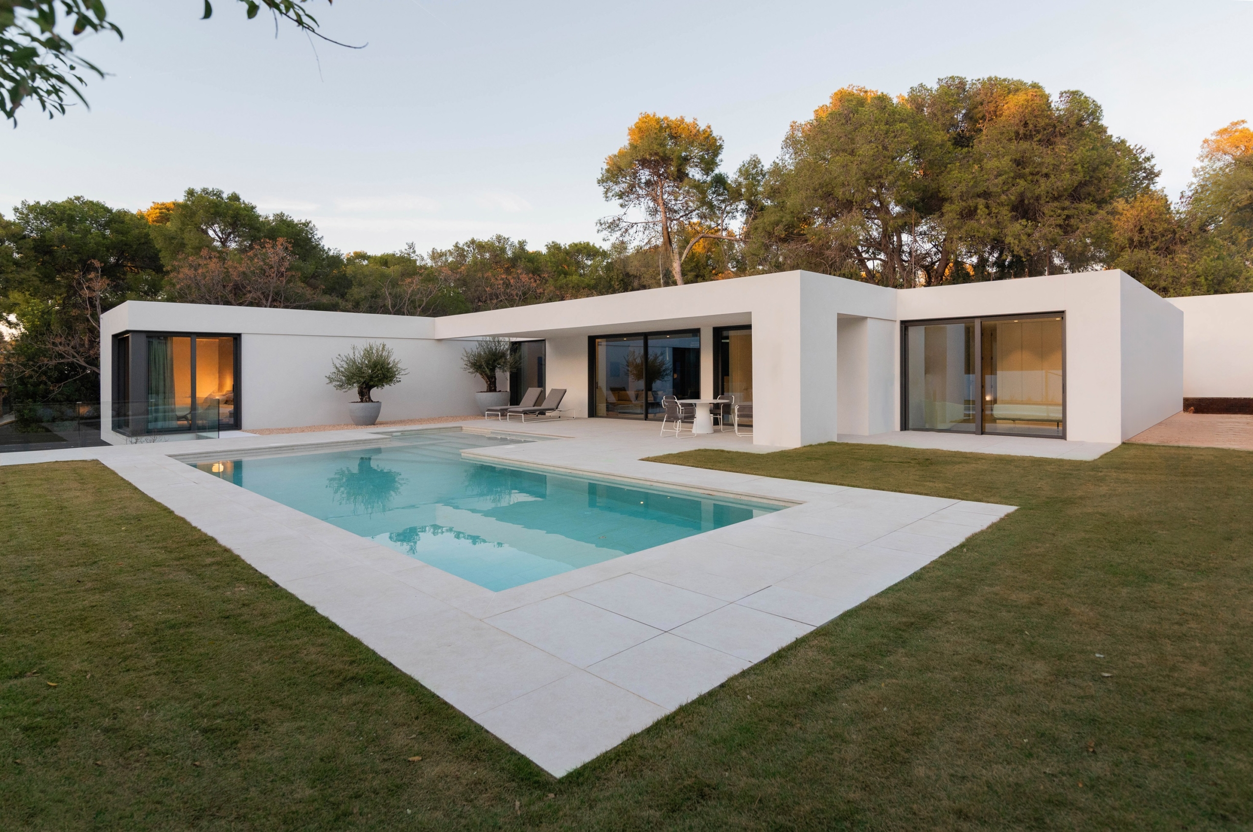 casa-modular-moderna-valencia-piscina