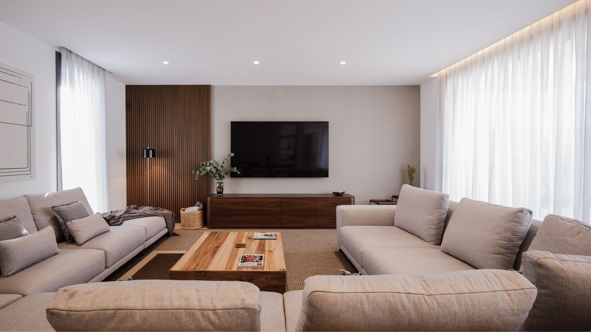 Salón con iluminación integrada