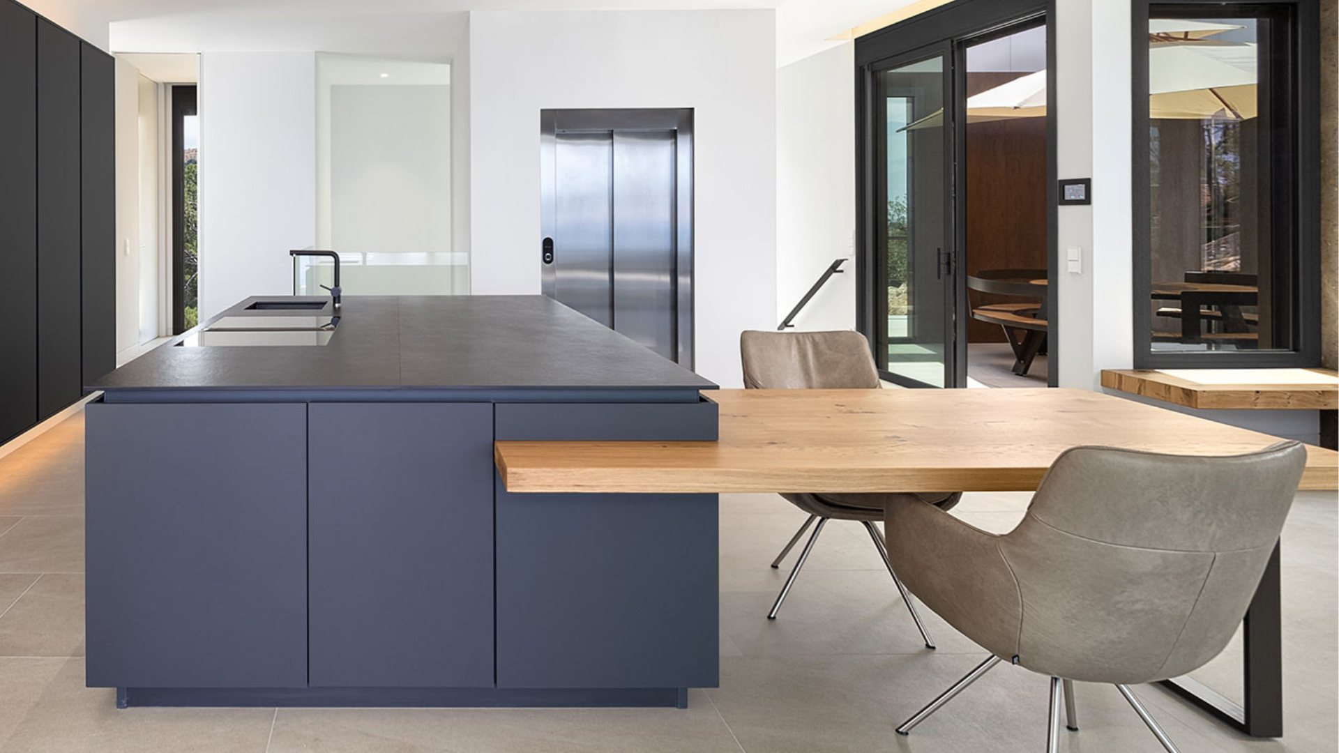 Cocina en L de diseño moderno