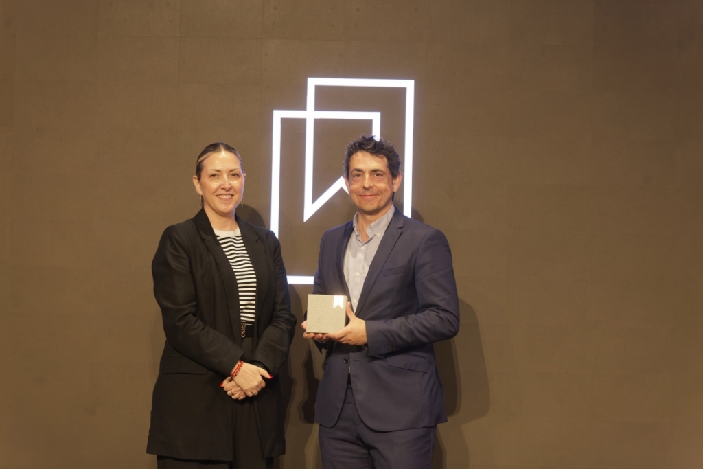 inHAUS recoge premio cerámica ascer