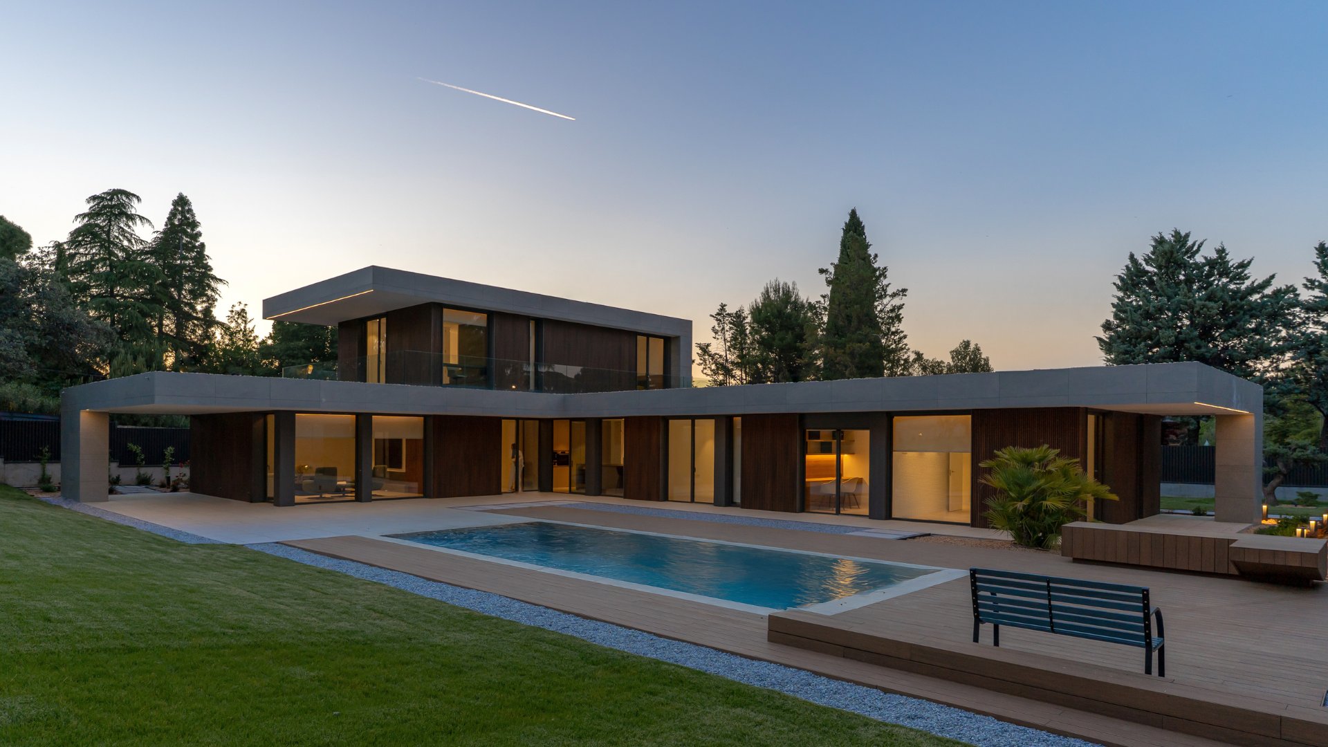 Fachada grandes ventanales