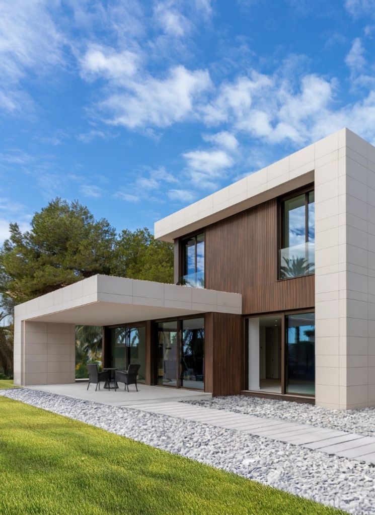 Fachada ventilada madera tecnológica