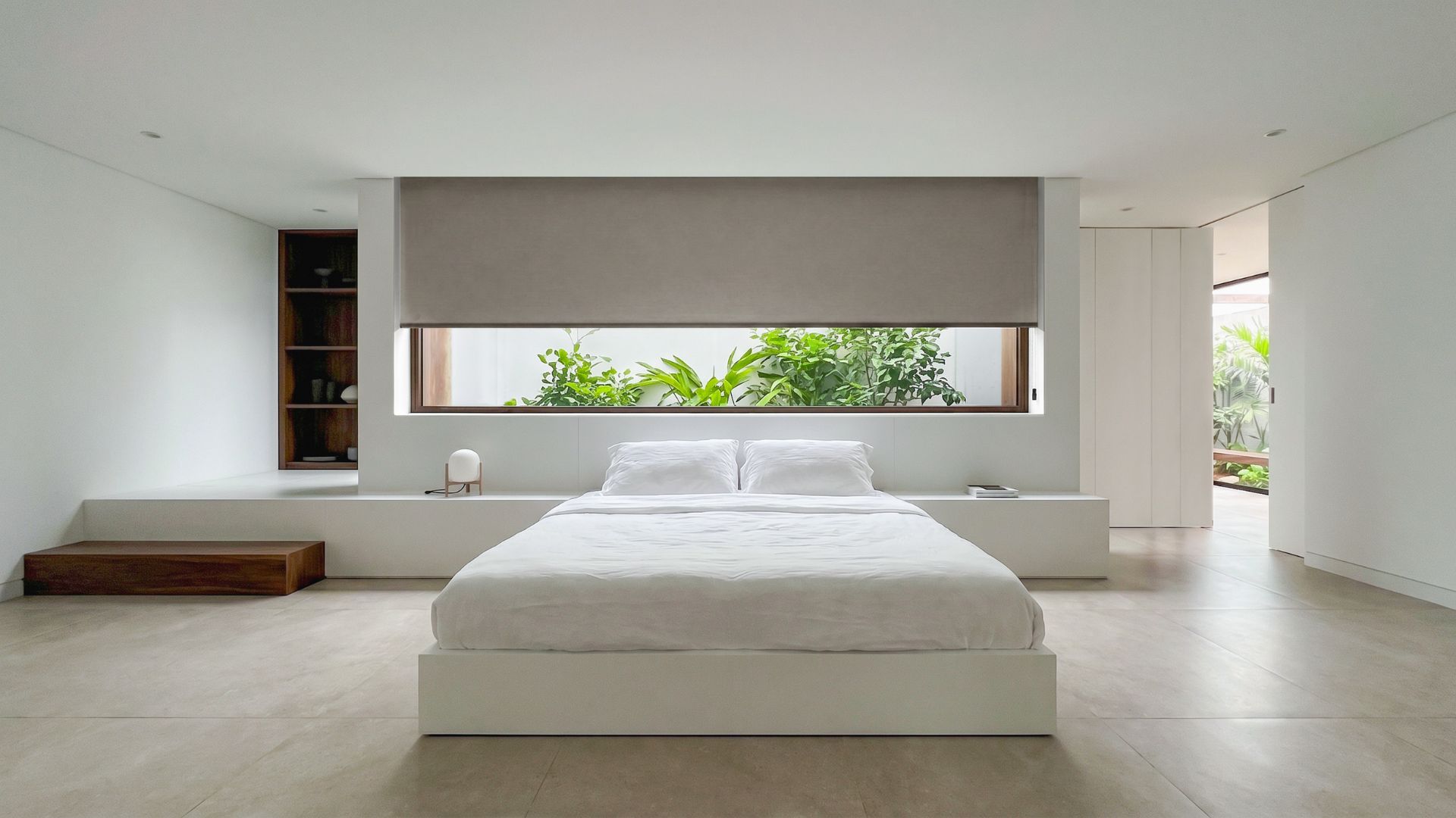 Habitación suite patio interior villa lujo