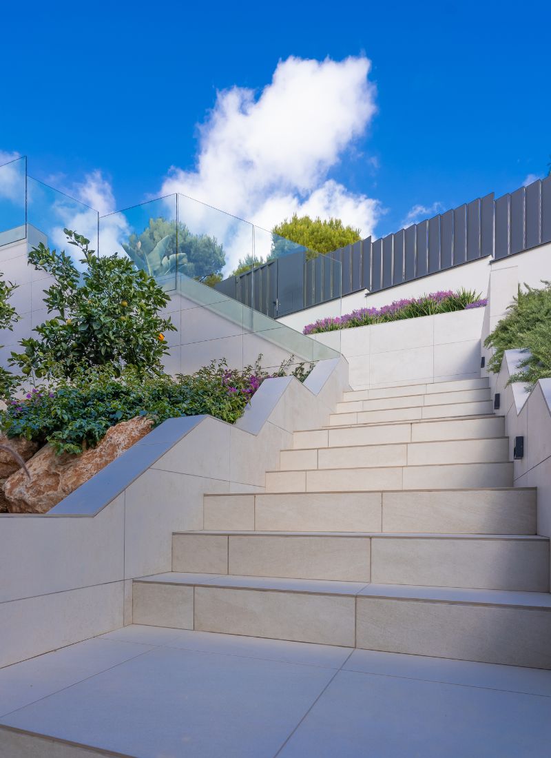 Escalera exterior casa modular pendiente