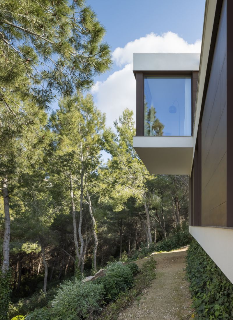 Vivienda gran pendiente naturaleza
